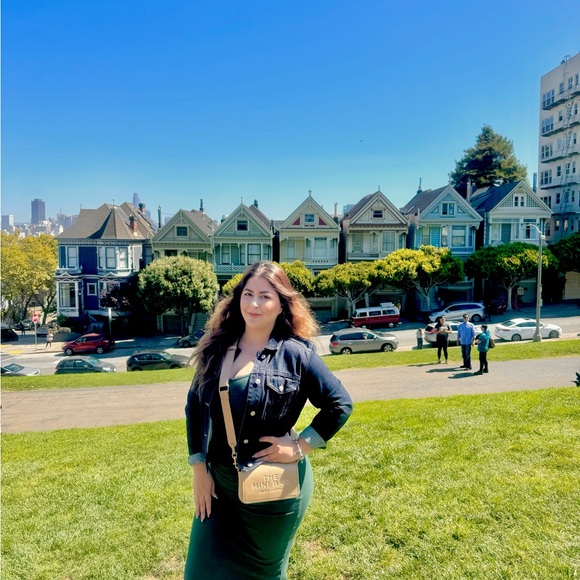 Meet your Posher, Keyla - Picture 1 of 1